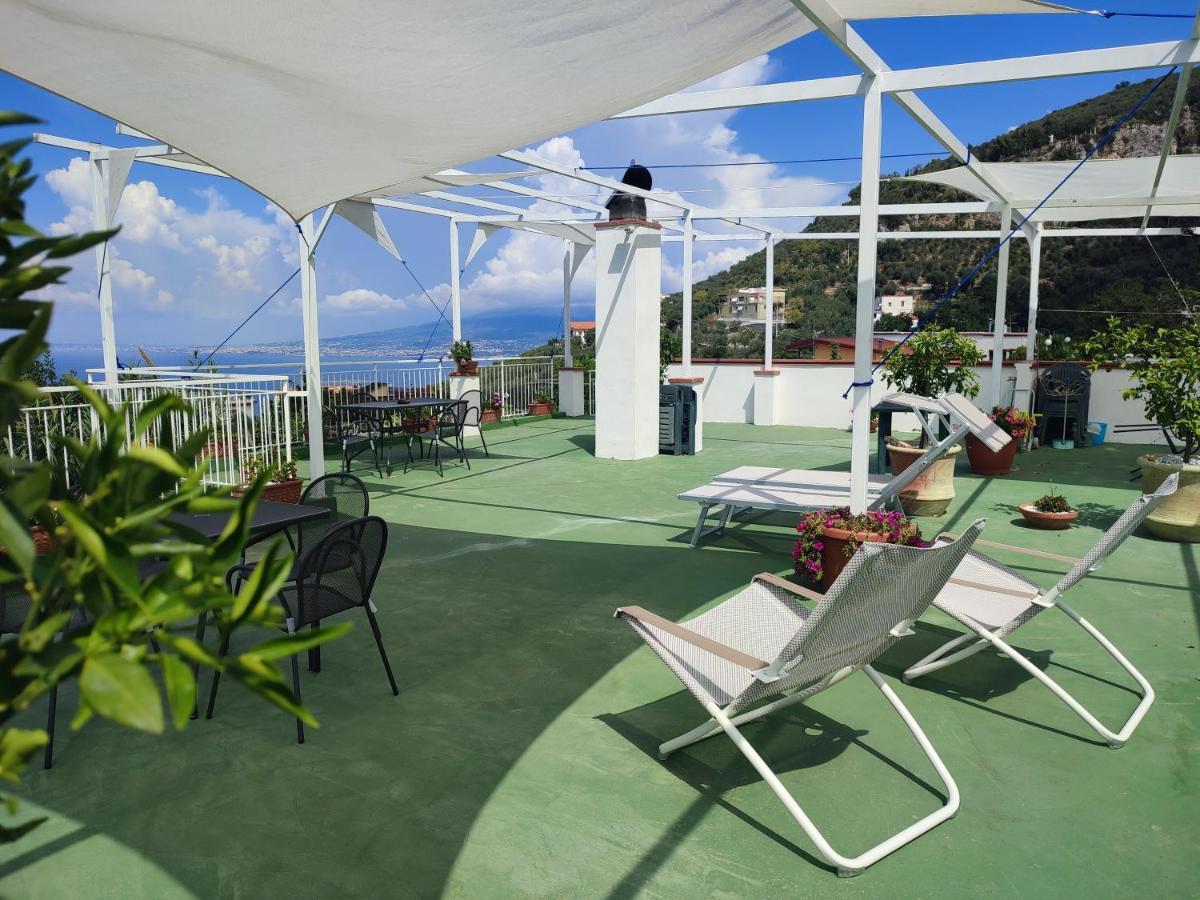 Olindo Apartment E Cristina Apartments Vico Equense Exteriör bild