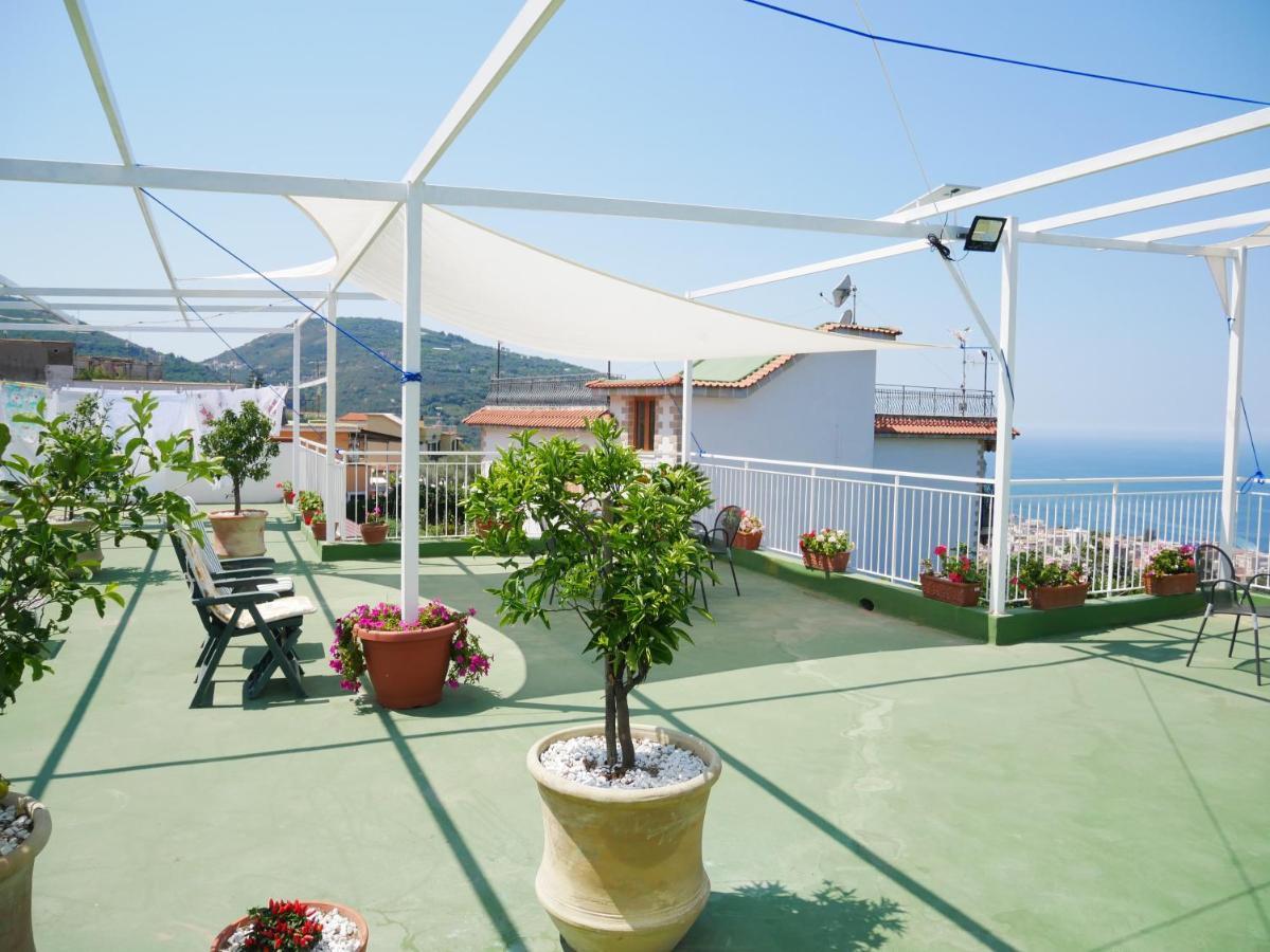 Olindo Apartment E Cristina Apartments Vico Equense Exteriör bild