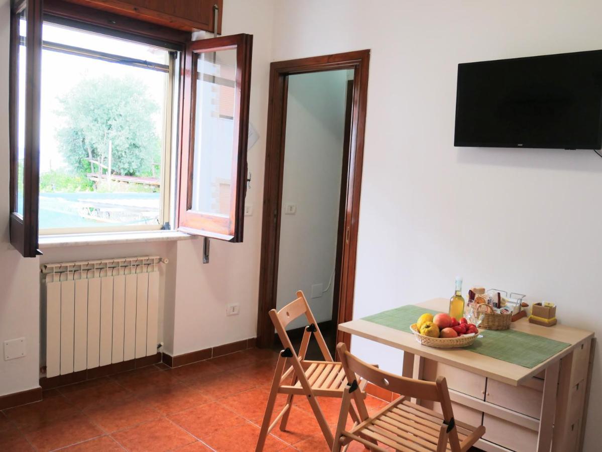 Olindo Apartment E Cristina Apartments Vico Equense Exteriör bild
